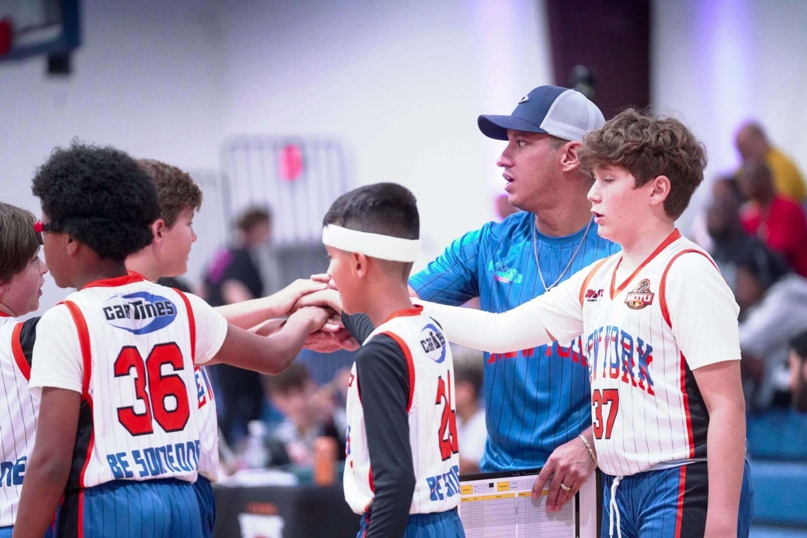 Be Someone Sports rec basketball players competing in Baytown